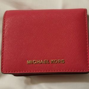 MICHAEL KORS
Jet Set Travel Saffiano Leather Card